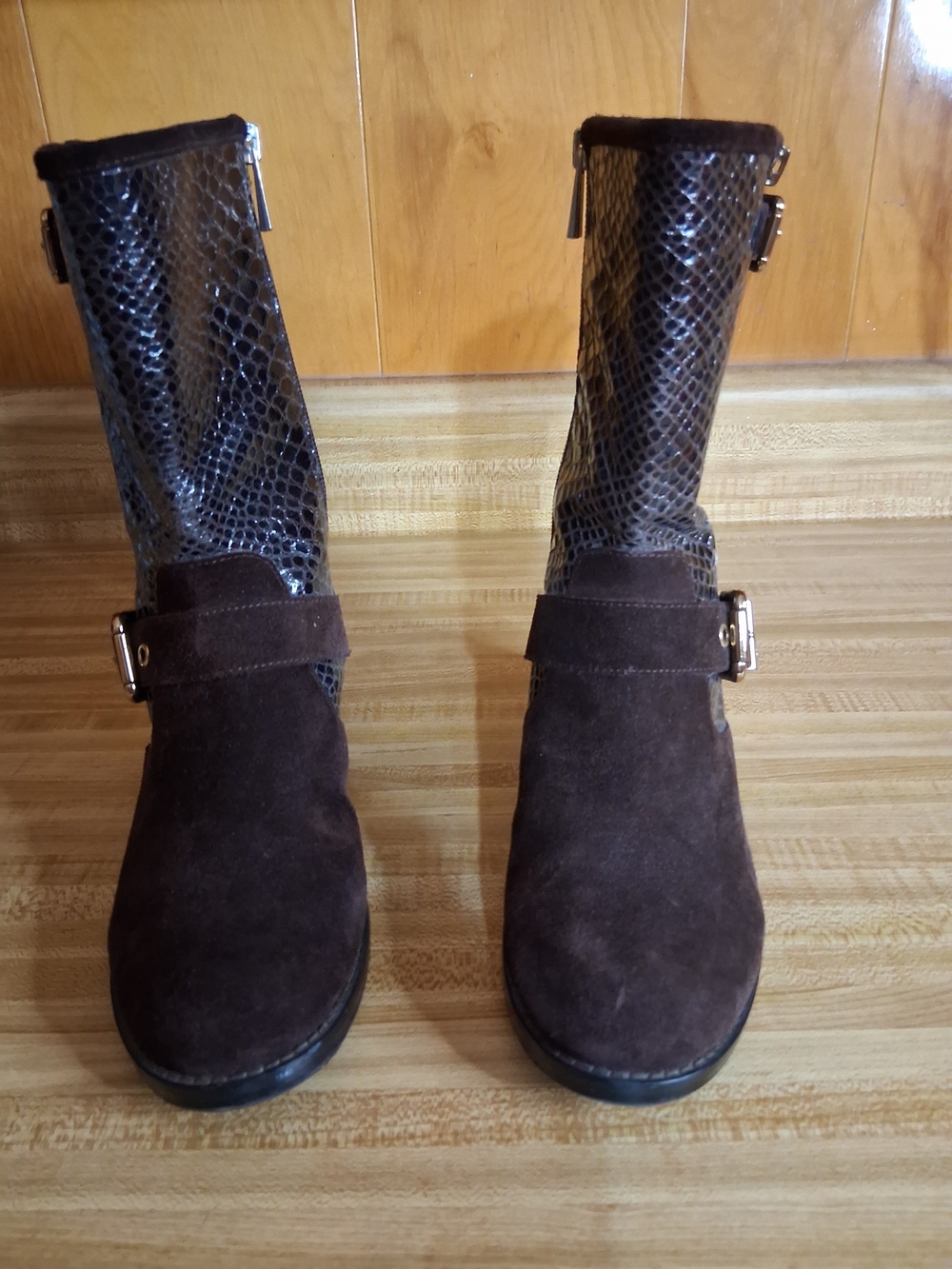Vince Camuto Witty Brown Suede Snake Embossed Leather Moto Biker Boots SZ 7 1/2